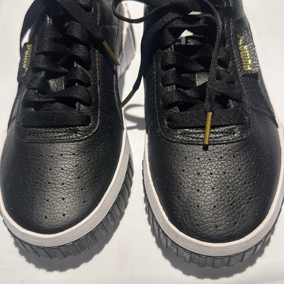 NWT PUMA SHOES BLACK/WHITE 6.5 NEVER WORN - Picture 4 of 10